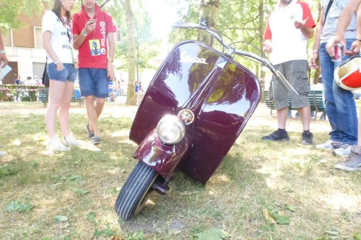 Vespa World Days: 10.000 le Vespa presenti alla City Parade (48)