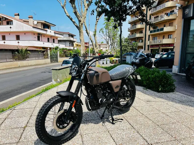 Brixton Motorcycles Cromwell 125 ABS (2021 - 26) (8)