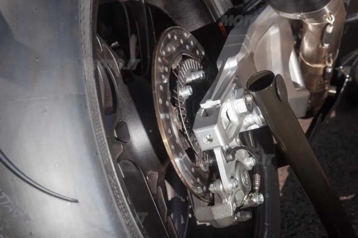 Bimota BB3 (19)