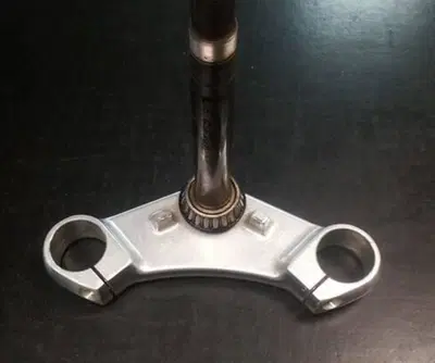 Piastra fork inferiore Triumph