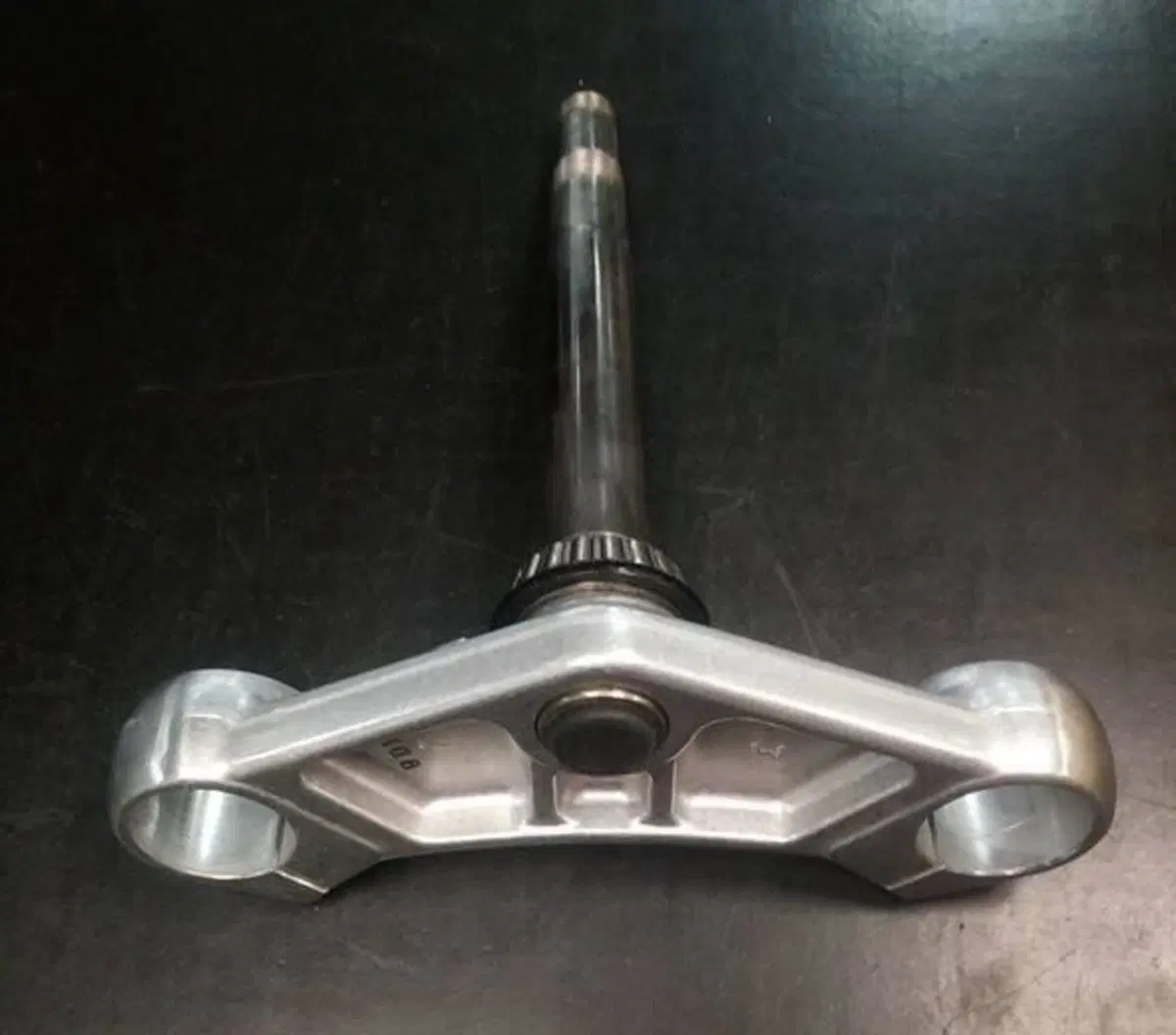 Piastra fork inferiore Triumph (3)