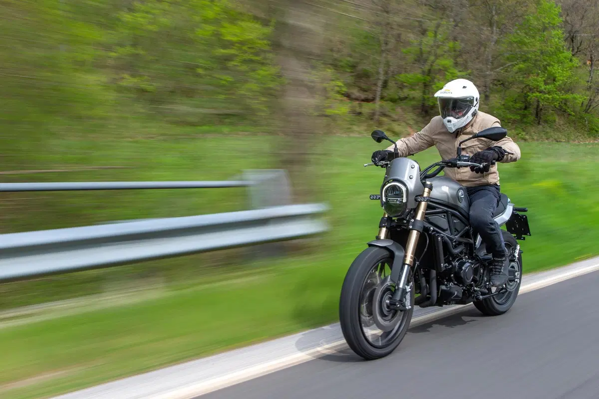 Benelli Leoncino 800 Trail TEST. Insospettabilmente sportiva