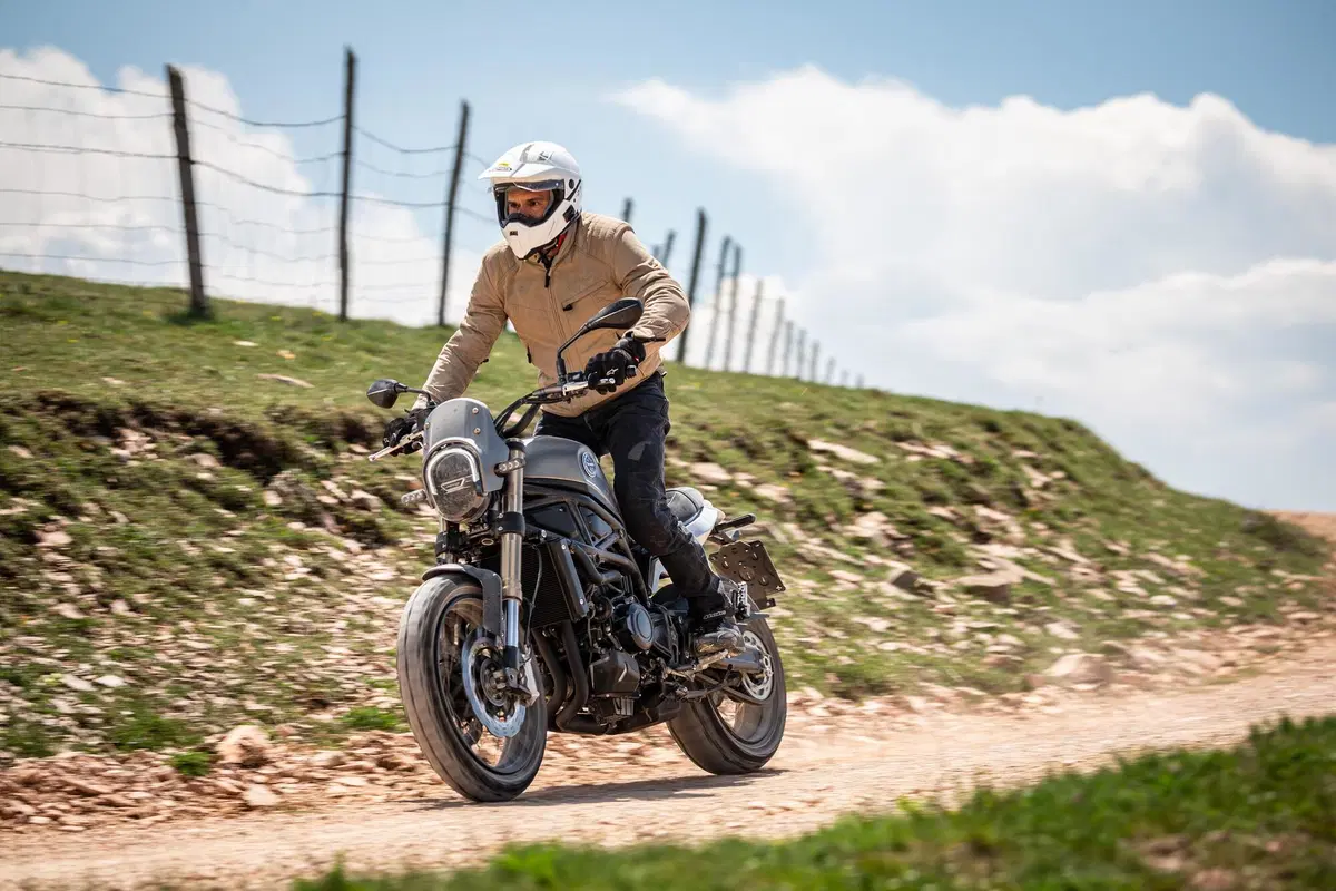 Benelli Leoncino 800 Trail TEST. Insospettabilmente sportiva (4)