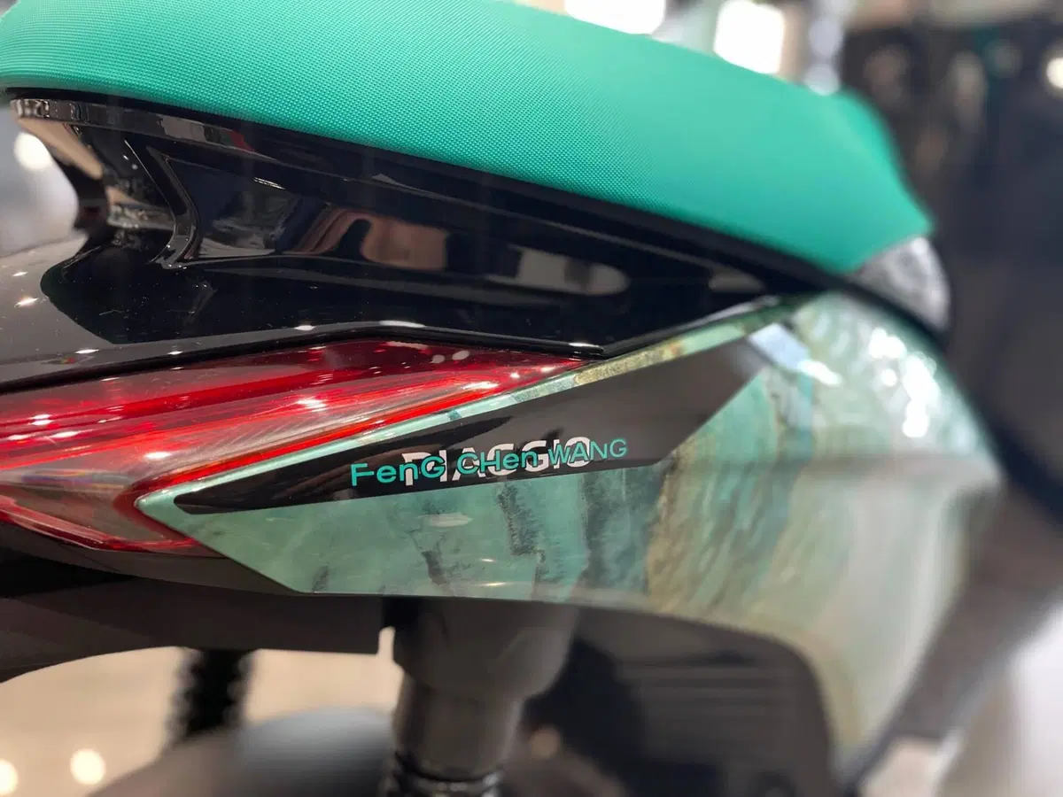 Piaggio 1 Active Feng Chen Wang (2022 - 24) (5)
