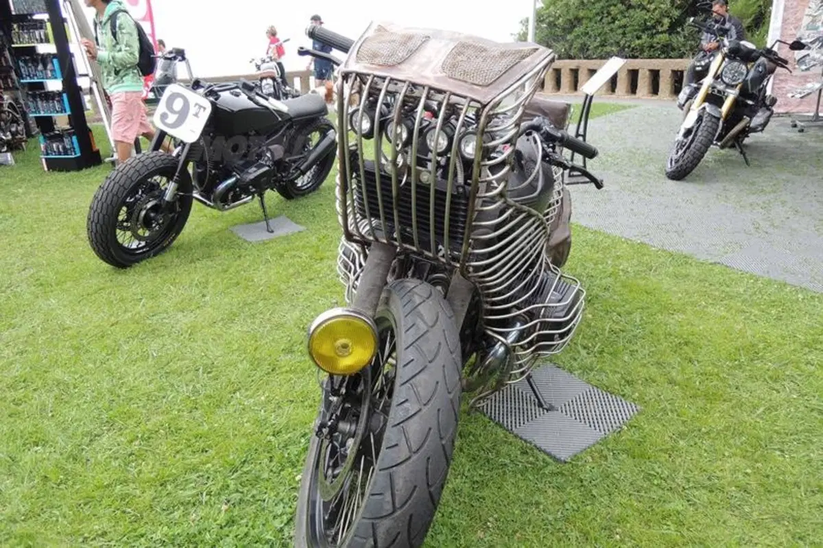 Wheels & Waves: Epoca e Special protagoniste del raduno di Biarritz (11)