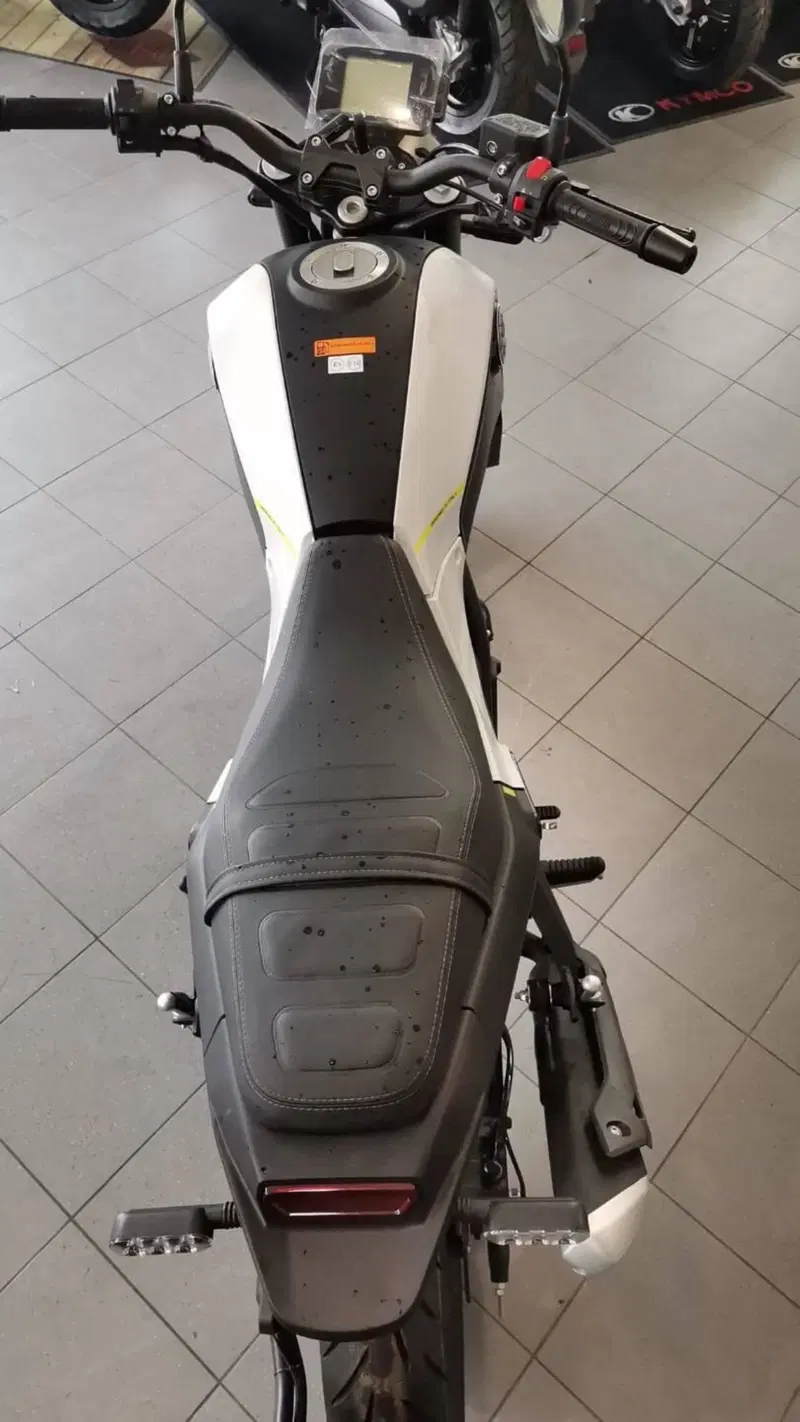 Benelli Leoncino 125 (2022 - 25) (4)