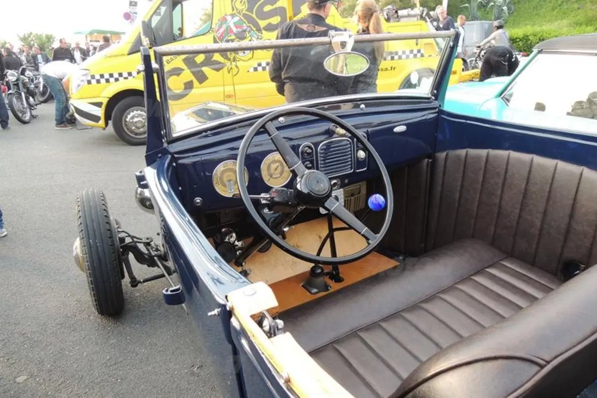Wheels & Waves: Epoca e Special protagoniste del raduno di Biarritz (19)