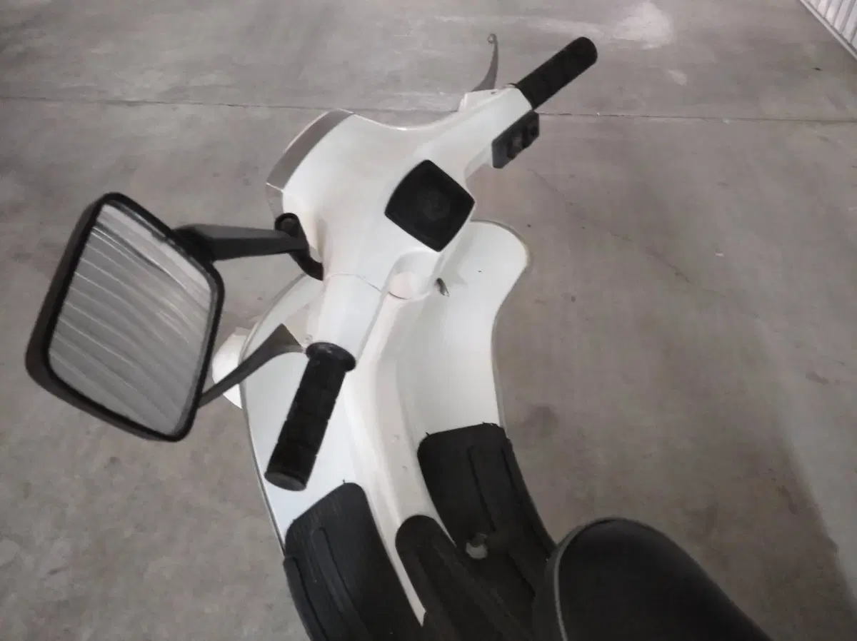 Piaggio vespa cinquanta special (5)