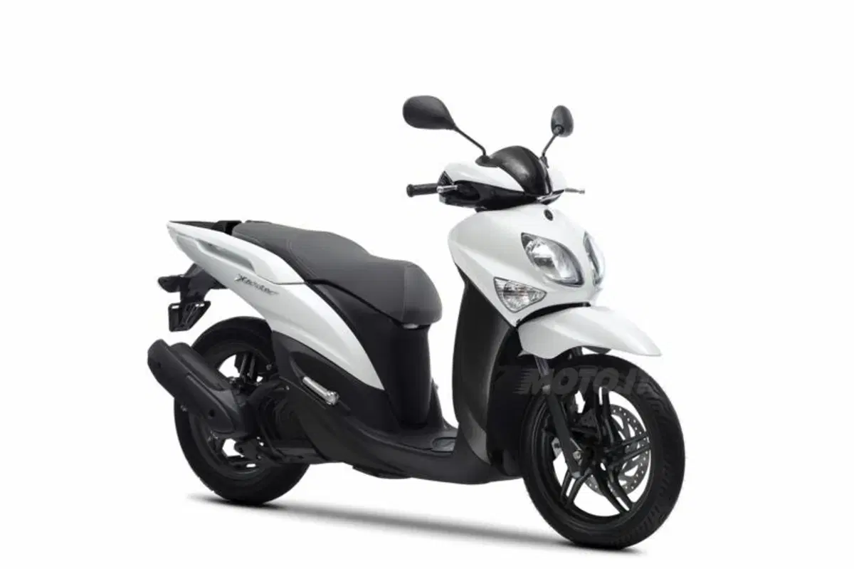 Yamaha Xenter 125 e 150, restyling per il modello 2015 (16)