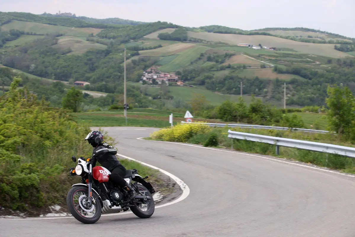 Royal Enfield Himalayan Scram 411 TEST: piccola tuttofare (5)
