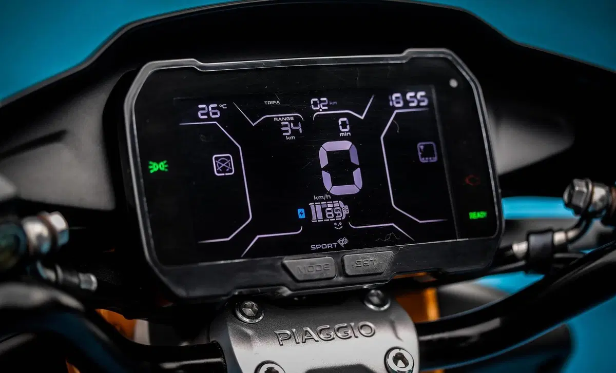 Piaggio 1 1 Active PMP (2022 - 23) (4)
