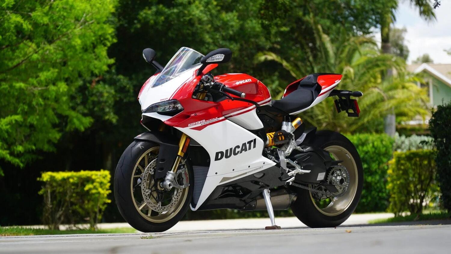 Una Ducati 1299S Panigale Anniversario all'asta