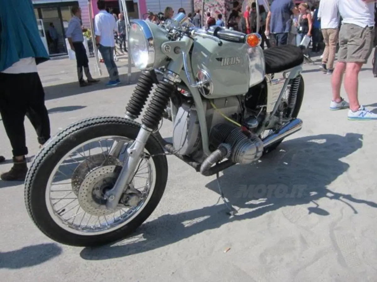 Pitti Uomo Firenze, la moto va di moda (11)
