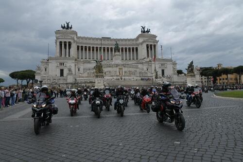 #WeRideAsOne: Ducati invade Roma!  (5)