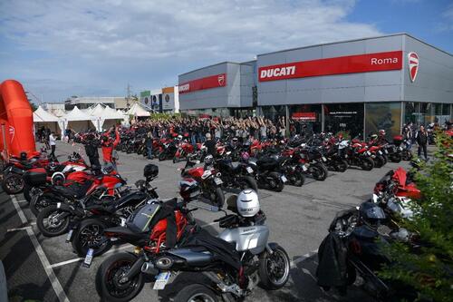 #WeRideAsOne: Ducati invade Roma!  (6)