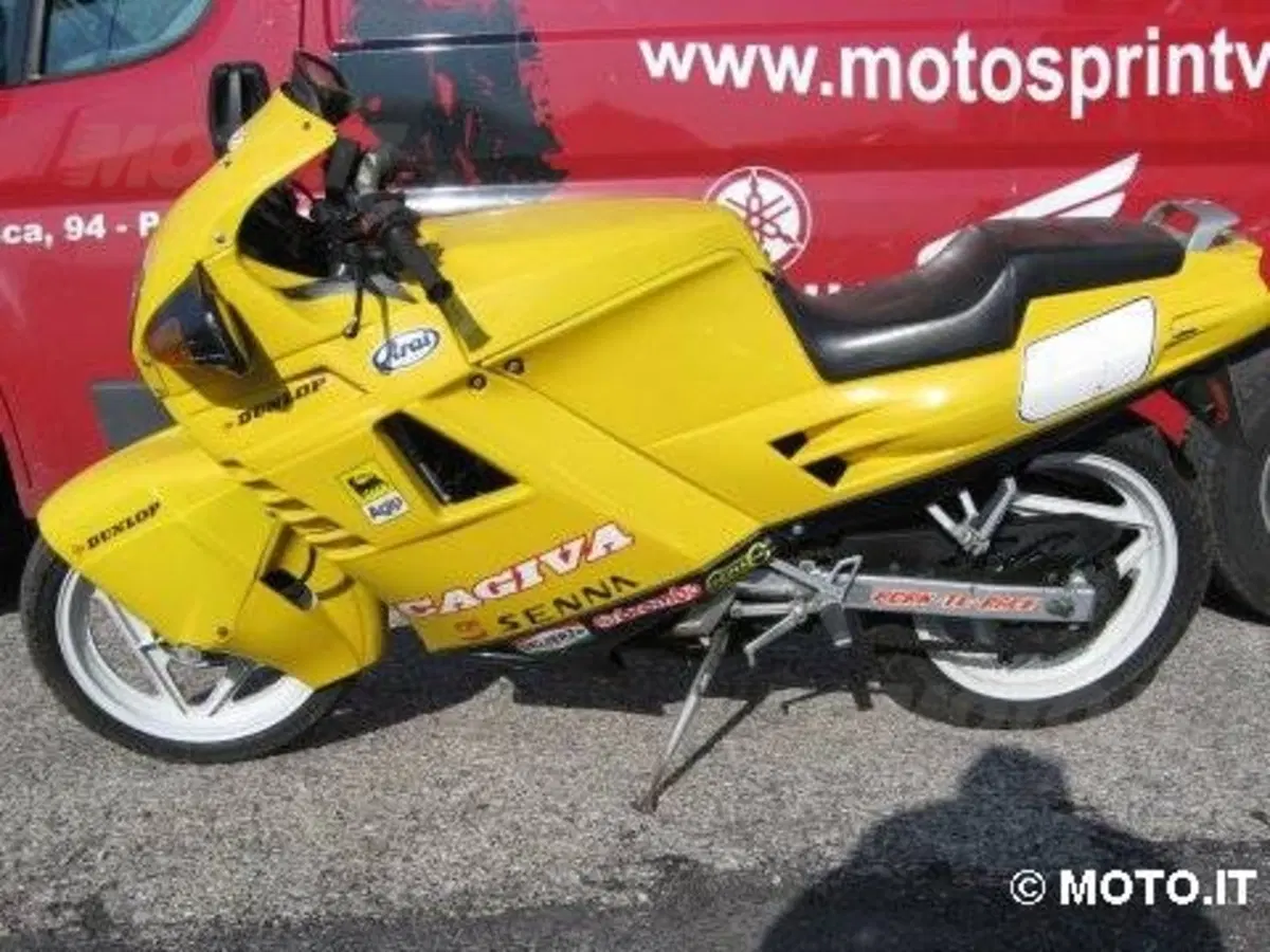 Le Belle e Possibili di Moto.it: Cagiva Freccia C9 (4)