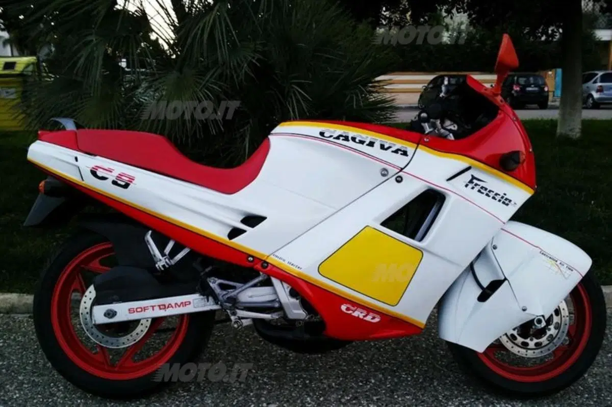 Le Belle e Possibili di Moto.it: Cagiva Freccia C9 (5)