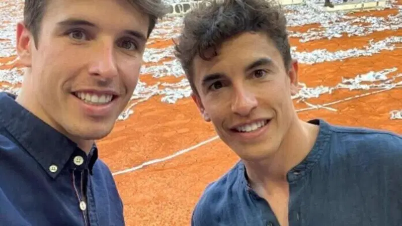 MotoGP 2022. Marc Marquez si d&agrave; al... tennis: "Che animale Alcaraz!"