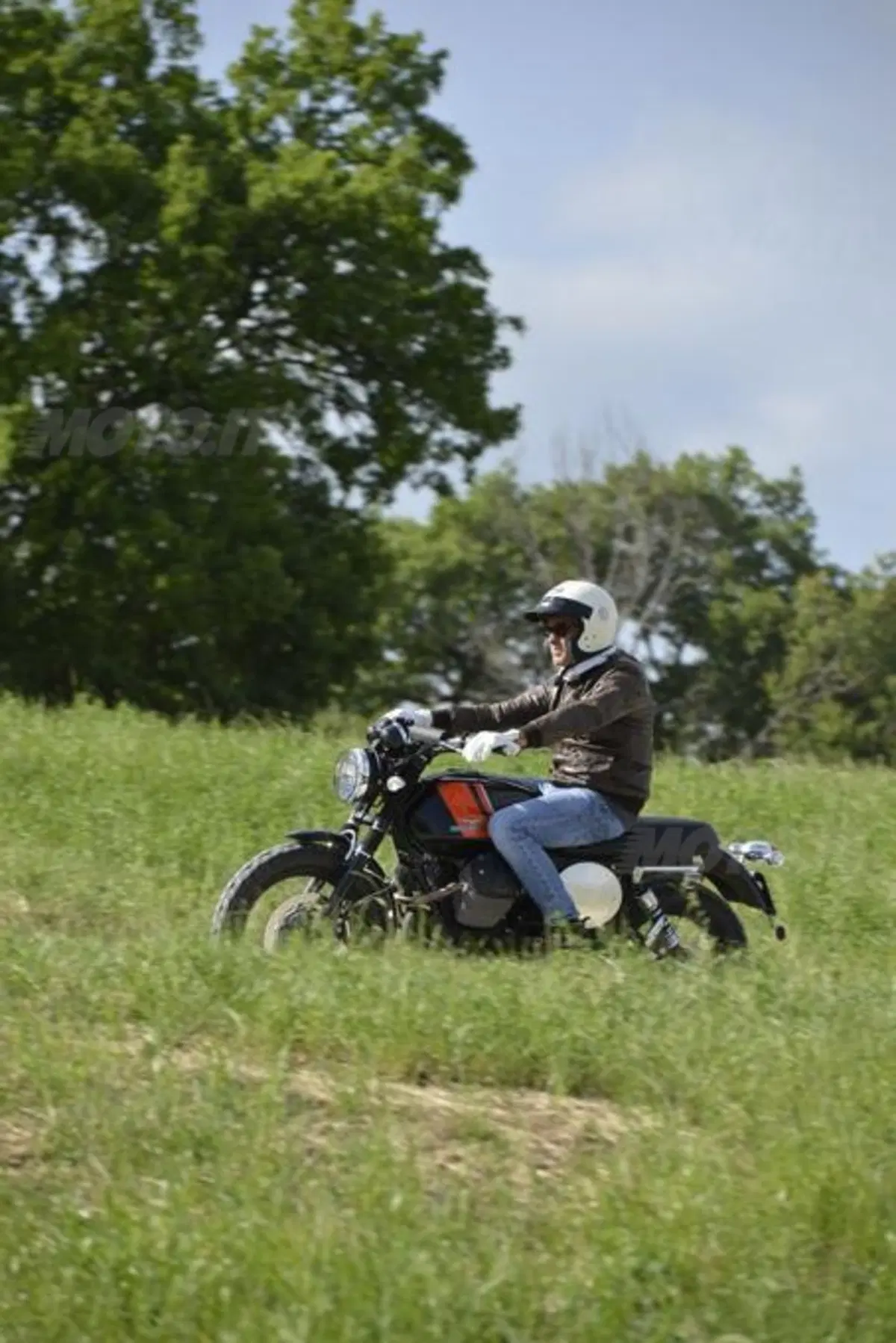 Moto Guzzi Scrambler V70tre (6)