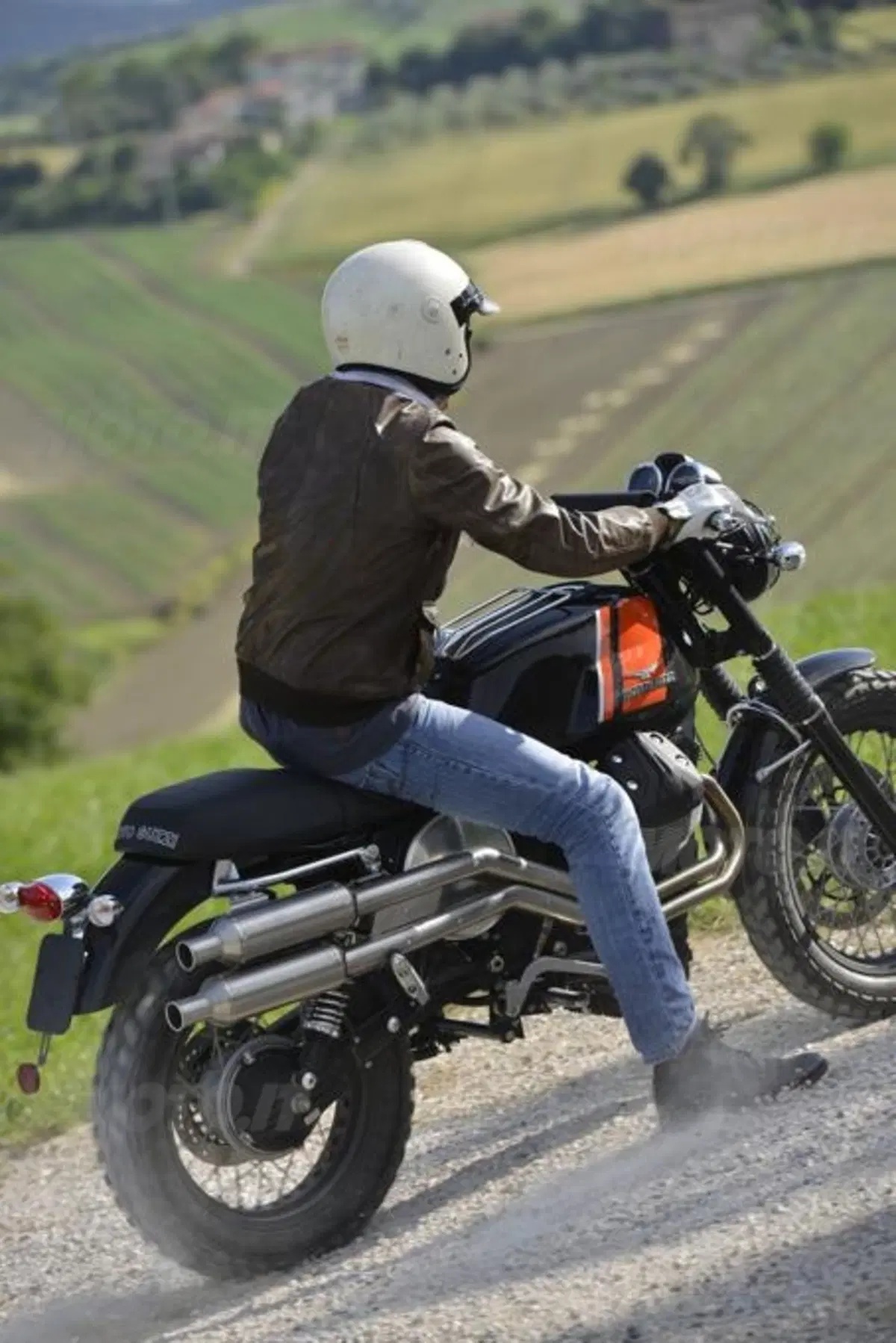 Moto Guzzi Scrambler V70tre (8)