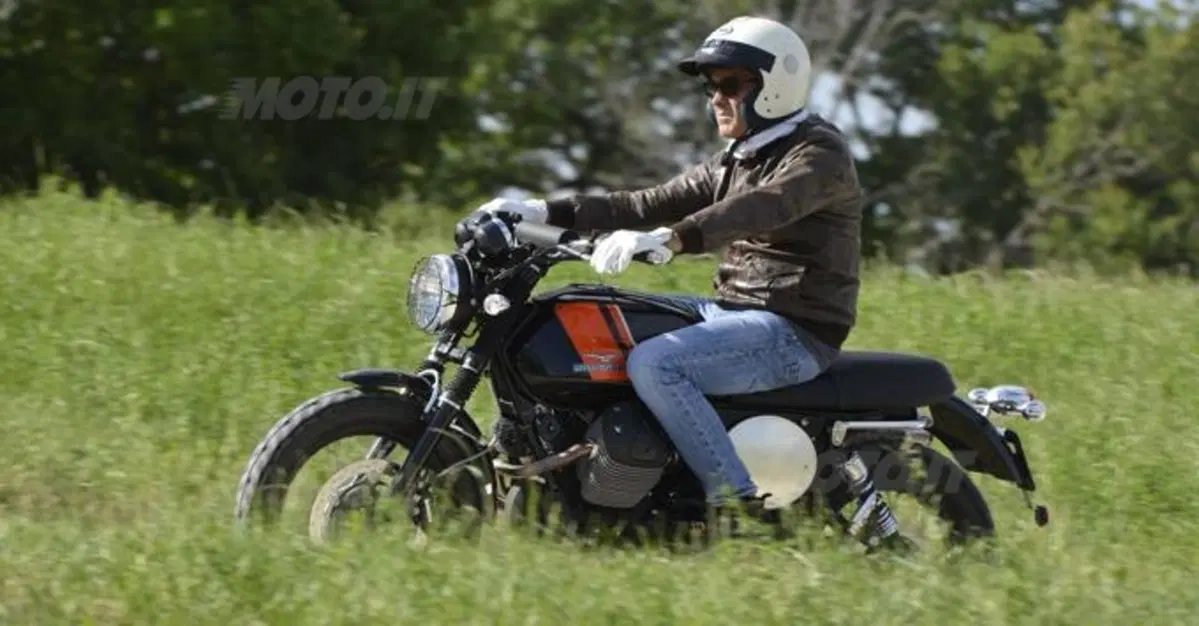 Moto Guzzi Scrambler V70tre (12)