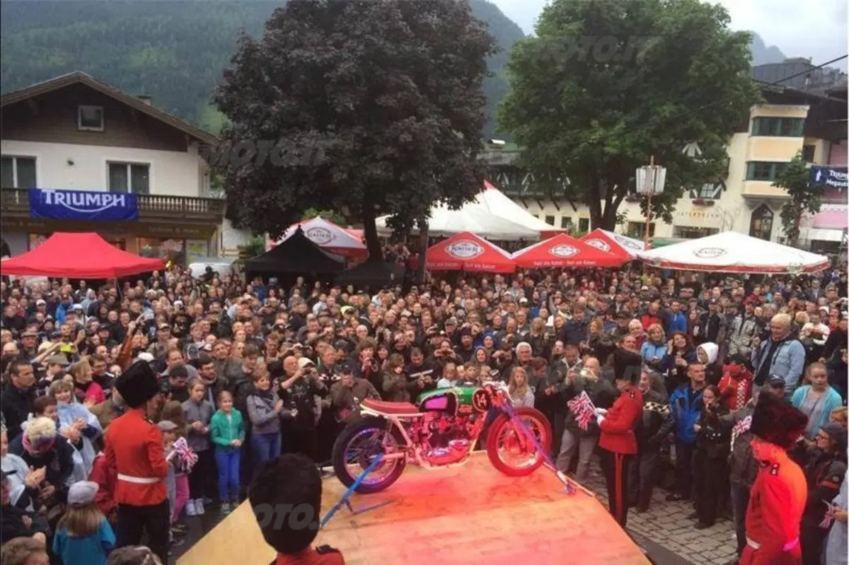 Triumph Tridays 2014 (2)