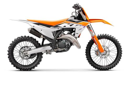 Novità sulle KTM SX Cross 2023 a 2 e a 4 tempi. Foto e prezzi (5)