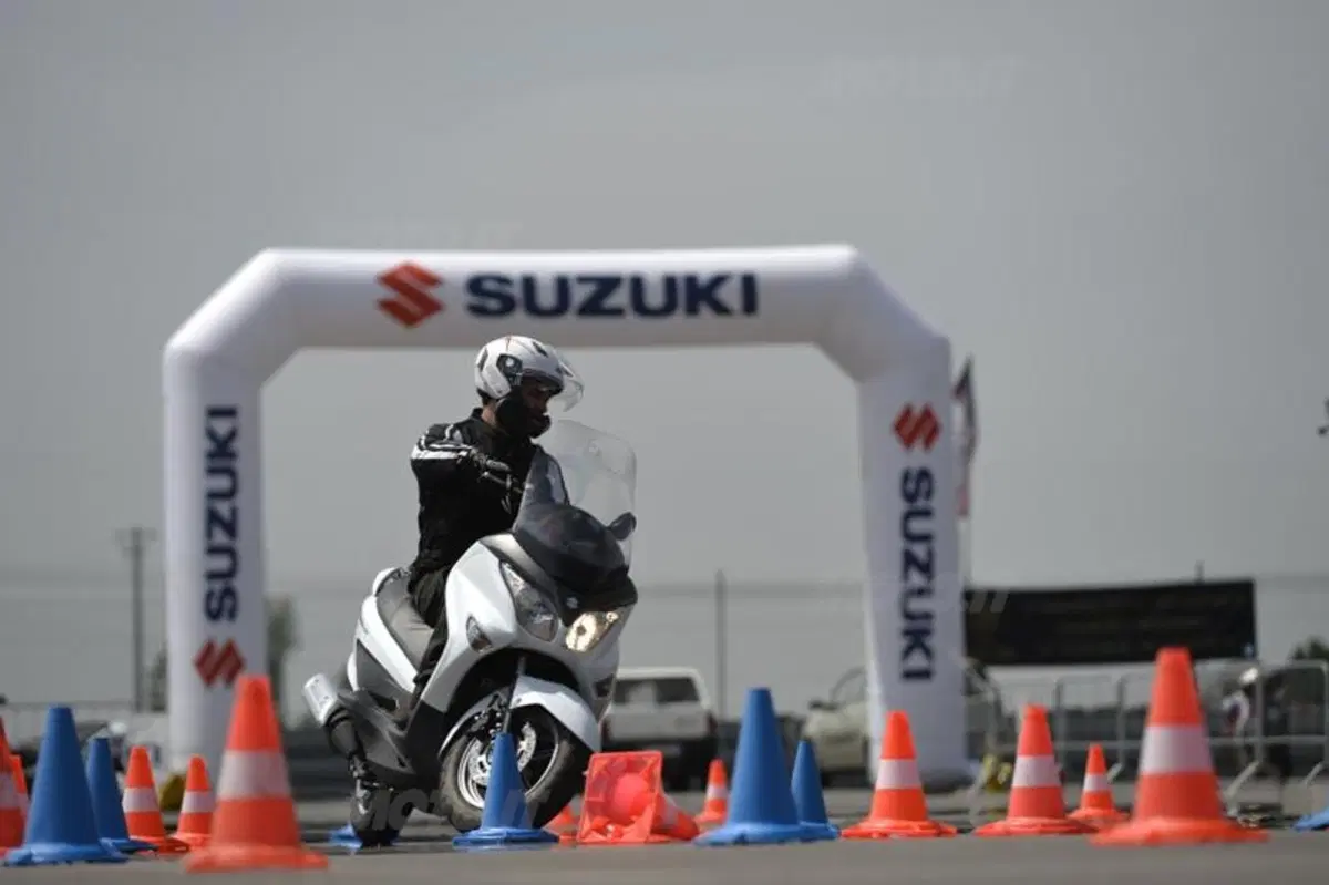 Suzuki Burgman 2014 (9)