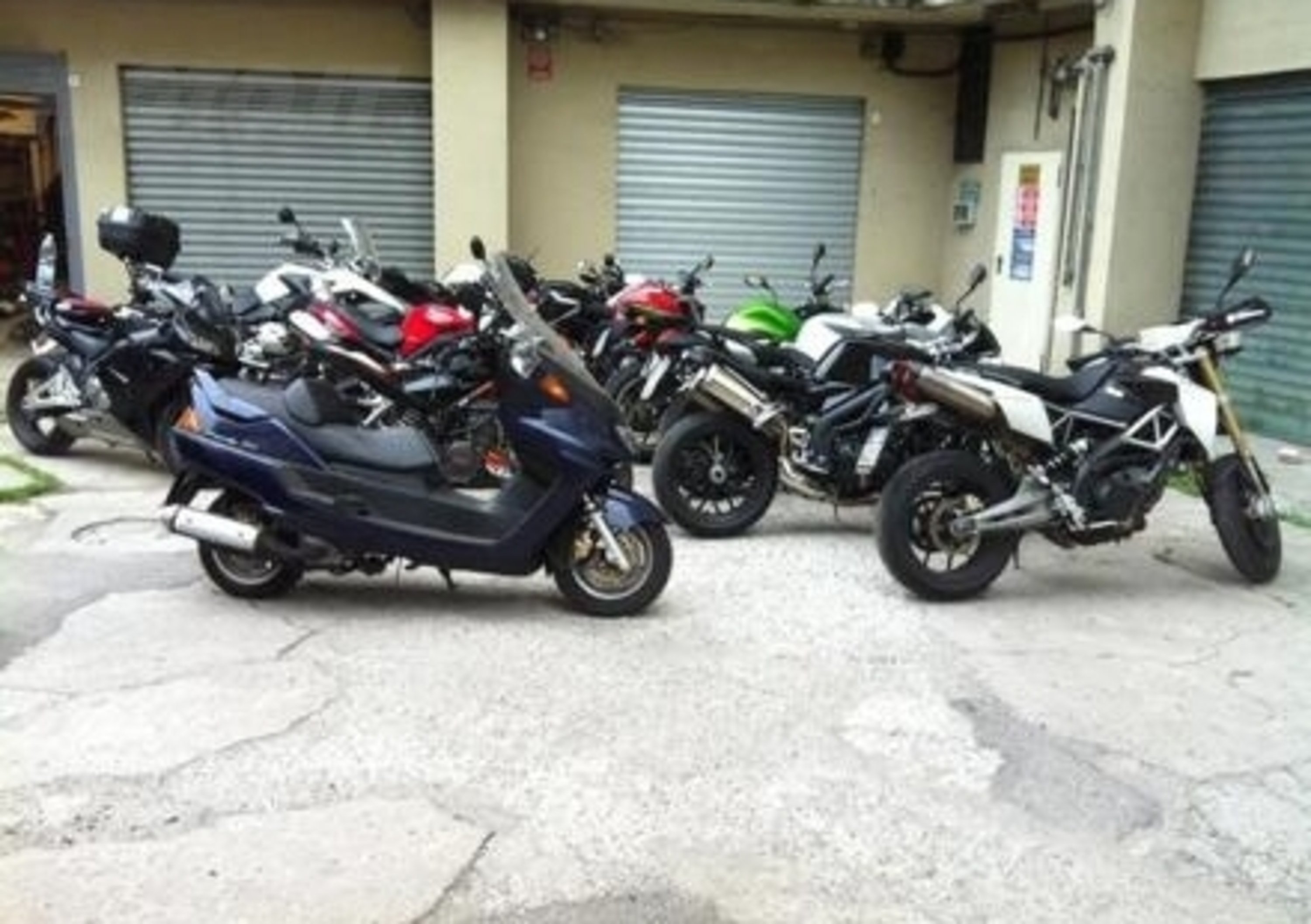 Furti di moto a Torino: la Polizia recupera decine di mezzi rubati