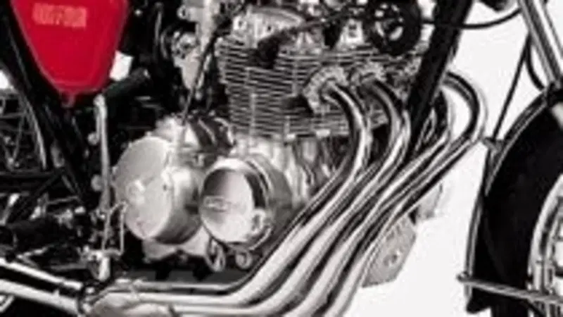 Massimo Clarke: "Storia delle Honda CB 500, 350 e 400 Four"