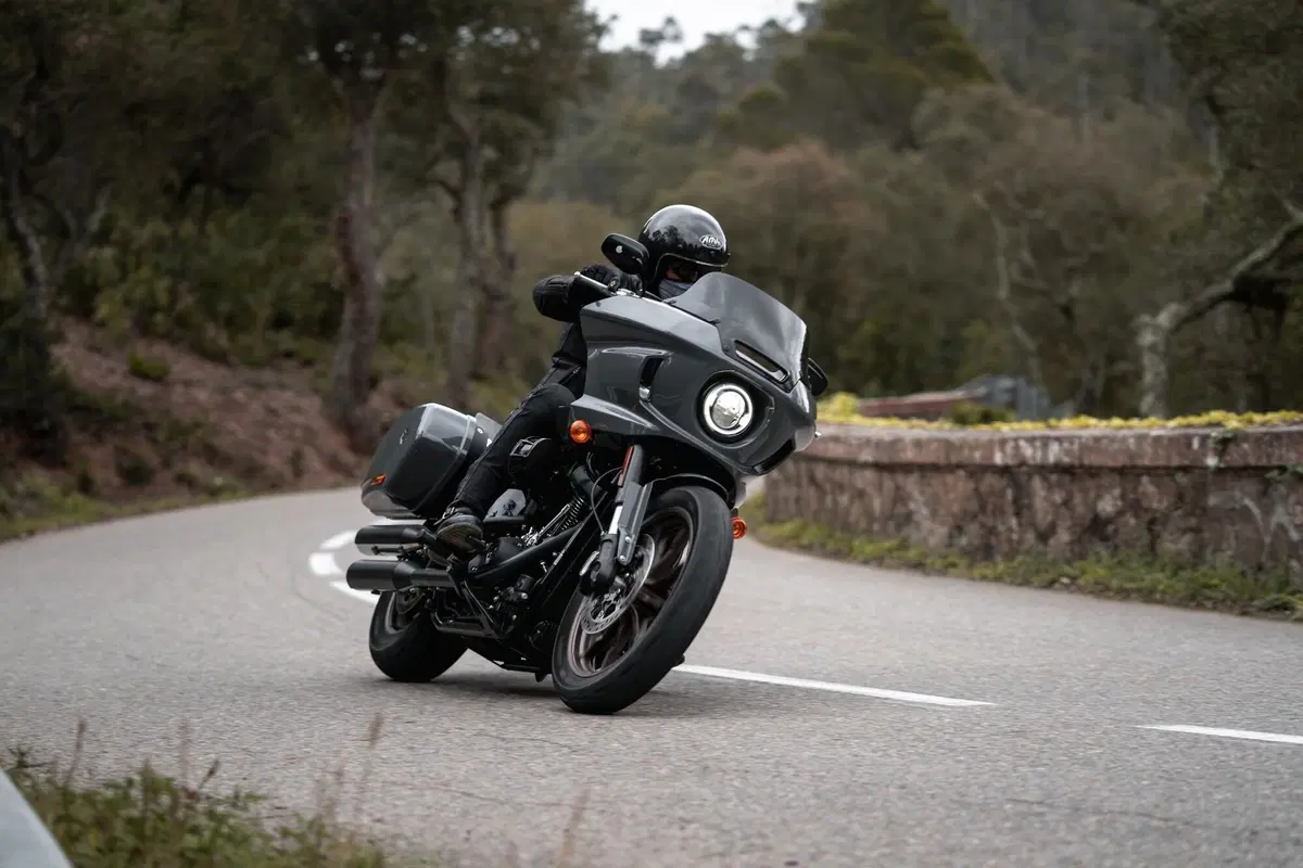 Harley-Davidson Low Ride ST e Nighster, sportività in chiave USA (16)