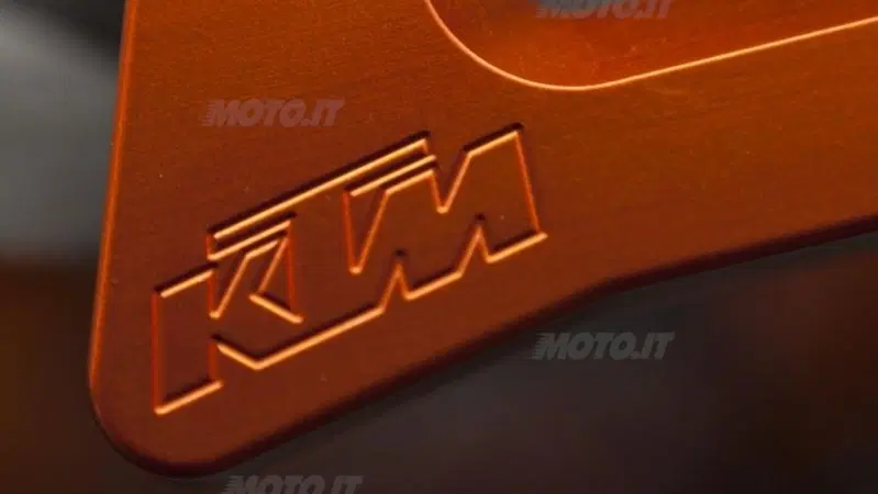KTM 5 stelle: 500 Euro di buono abbigliamento o accessori per chi acquista una SX o EXC