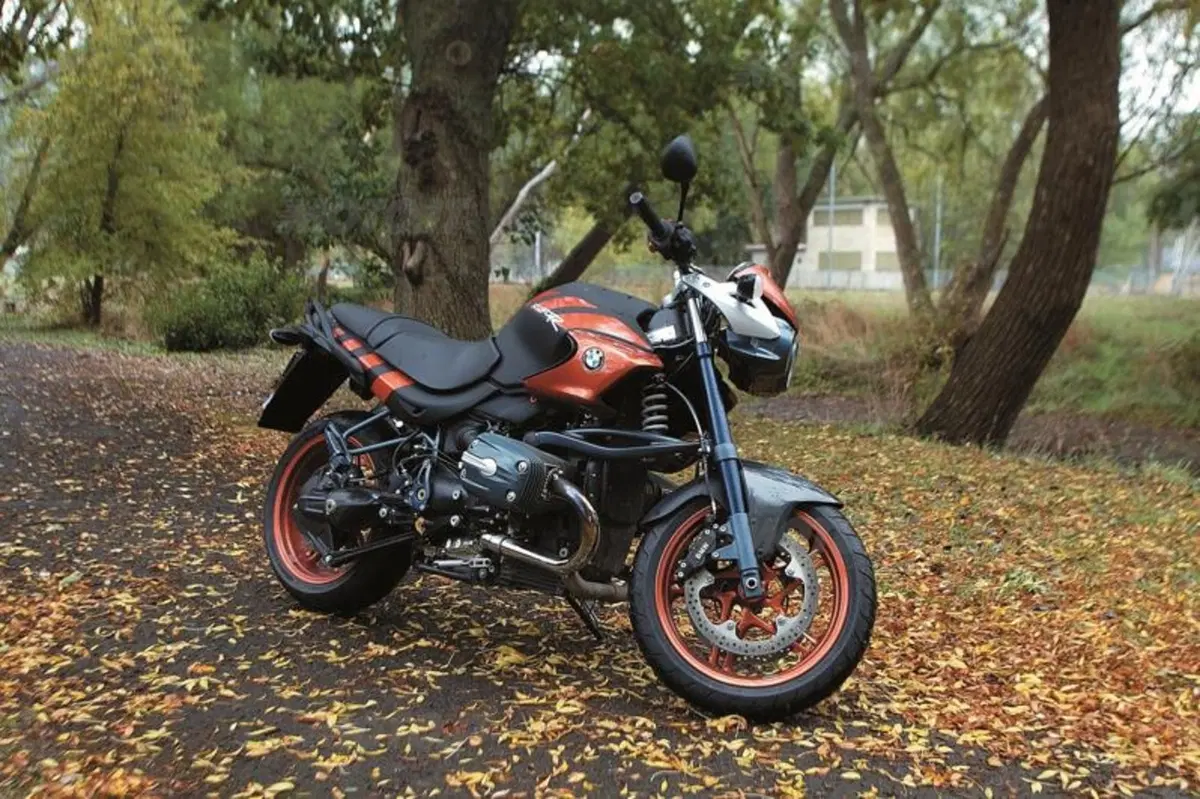 Le Belle e Possibili di Moto.it: BMW R1150R Rockster (7)