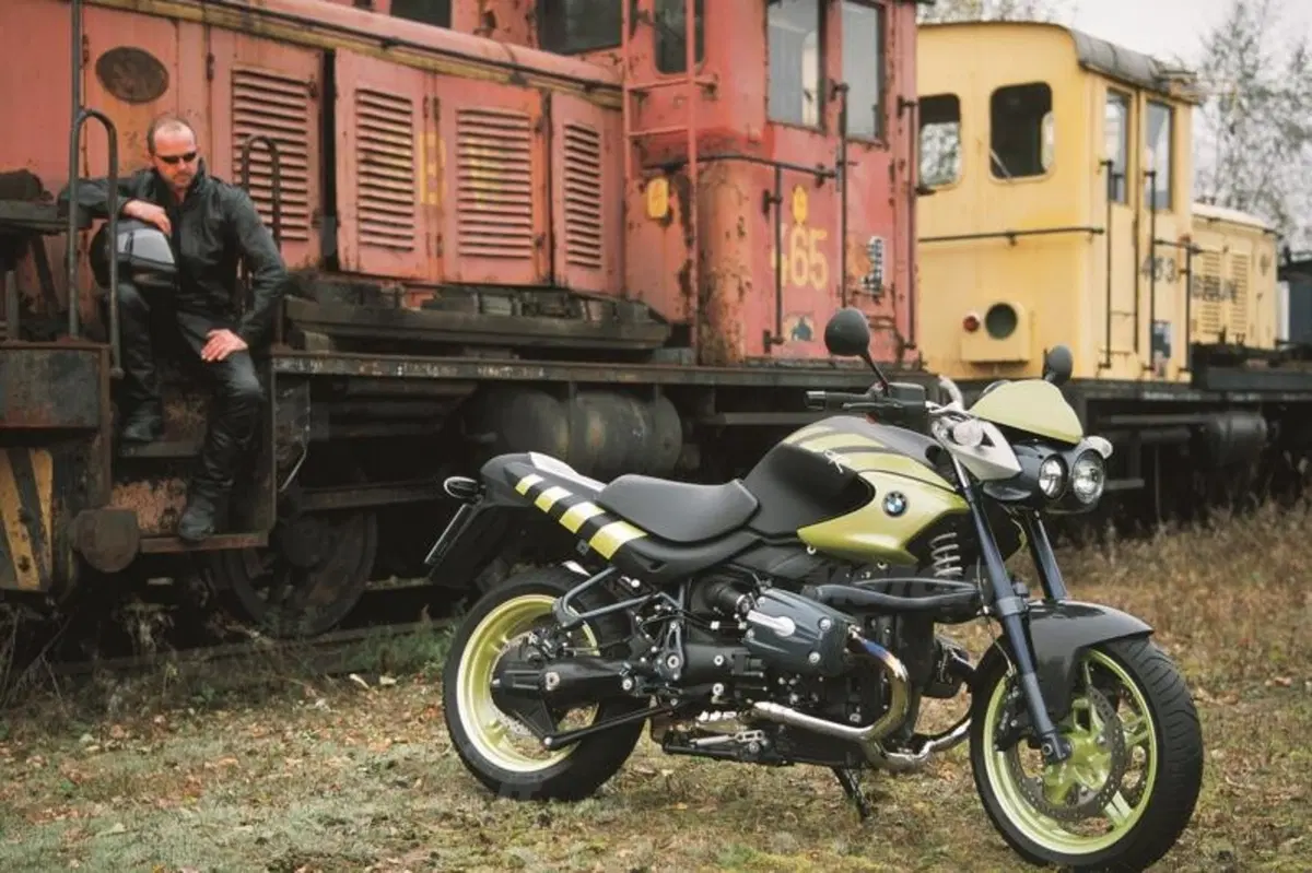 Le Belle e Possibili di Moto.it: BMW R1150R Rockster (11)