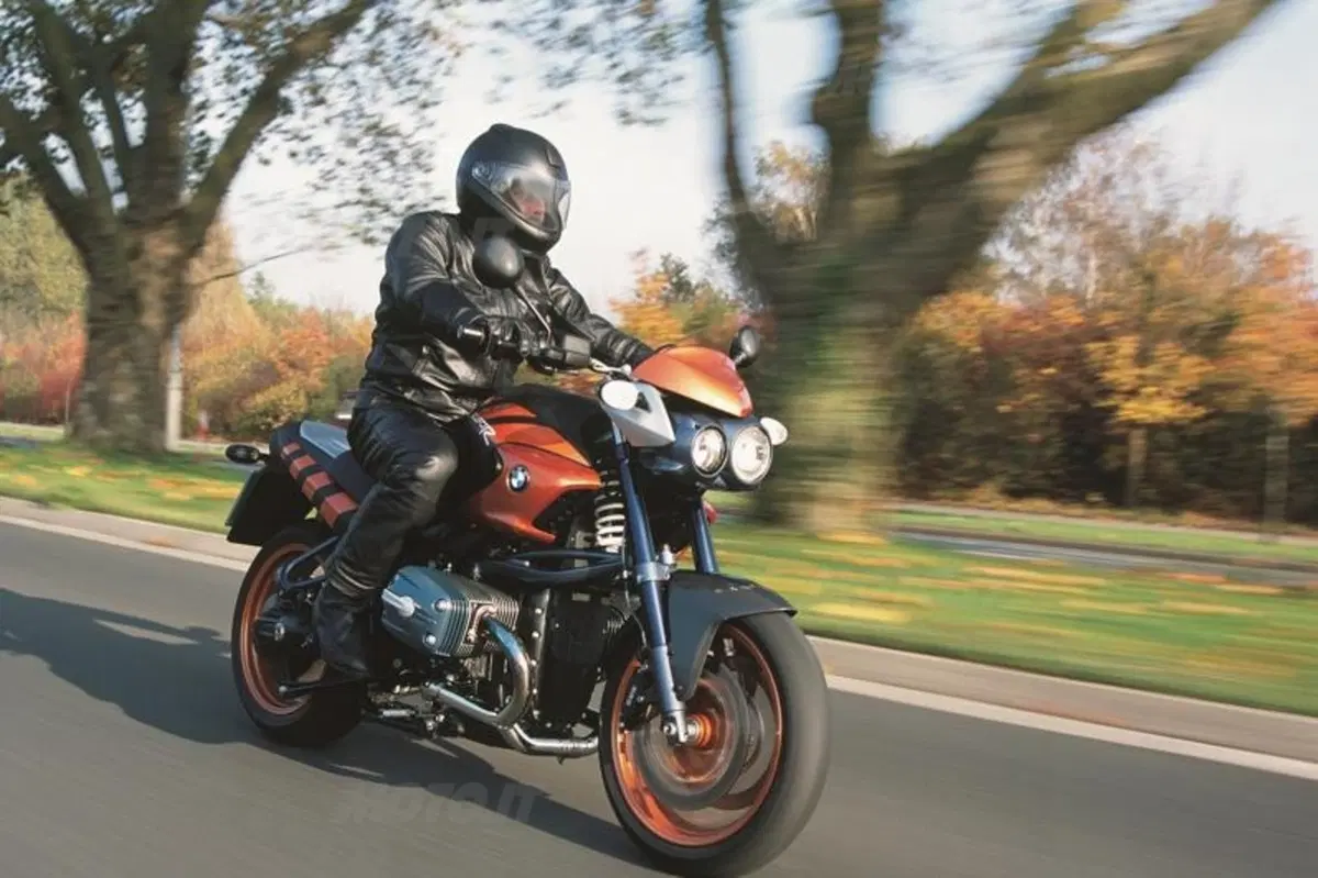 Le Belle e Possibili di Moto.it: BMW R1150R Rockster (14)