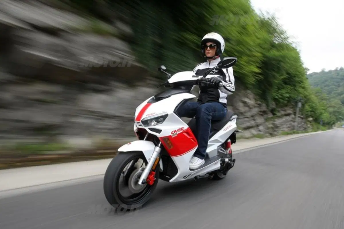 Overbikes Thor 50 e 125 (3)