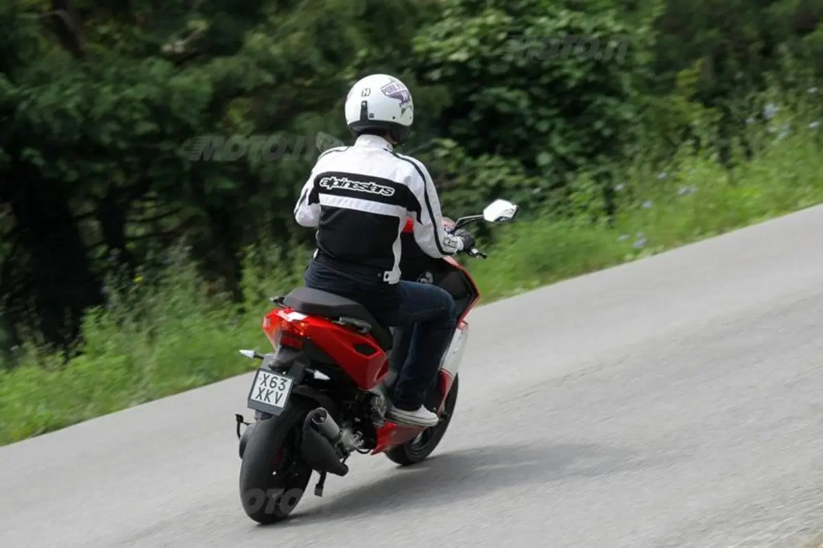 Overbikes Thor 50 e 125 (8)