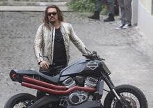 Jason Momoa con una Harley-Davidson Pan America a Roma sul set di Fast&Furious 10