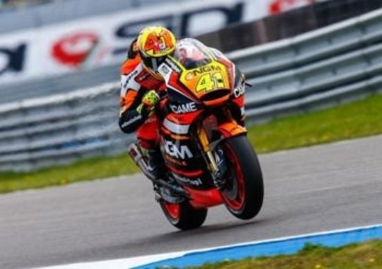 MotoGP. Aleix Espargaro conclude in testa le libere del giovedì ad Assen