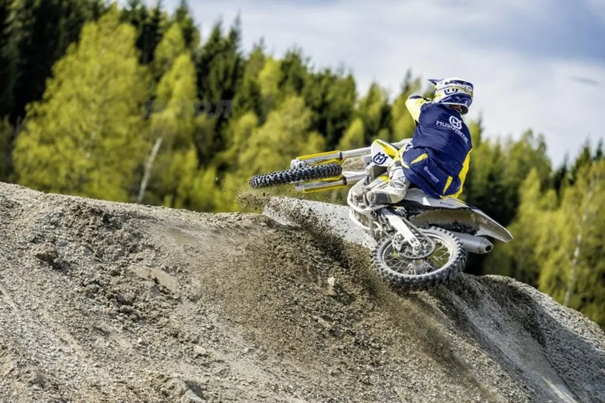 Husqvarna Cross e Enduro 2015, ecco le novità (2)