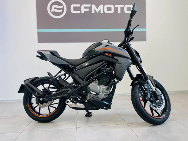 CFMOTO 300NK (2021 - 26)
