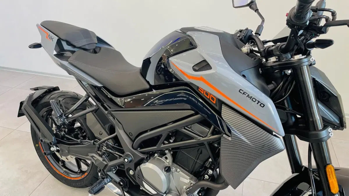 CFMOTO 300NK (2021 - 26) (3)