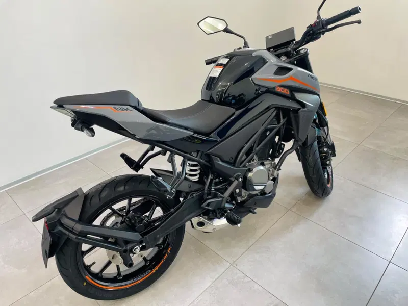 CFMOTO 300NK (2021 - 26) (8)