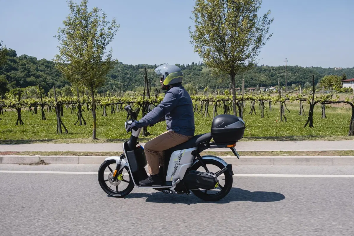 Askoll presenta i MY 2022. Scooter più "facili" e "muscolosi" (11)