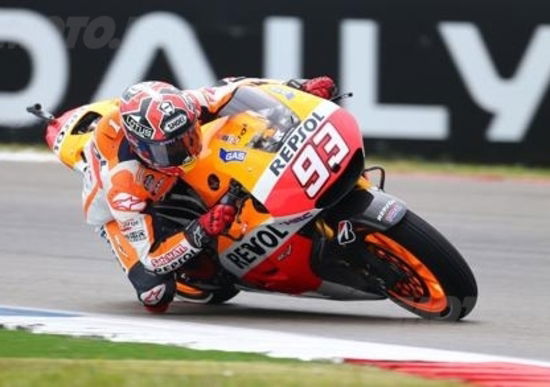 Marquez in testa nel warm up del GP di Assen