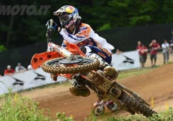 Herlings gareggerà un altro anno in MX2