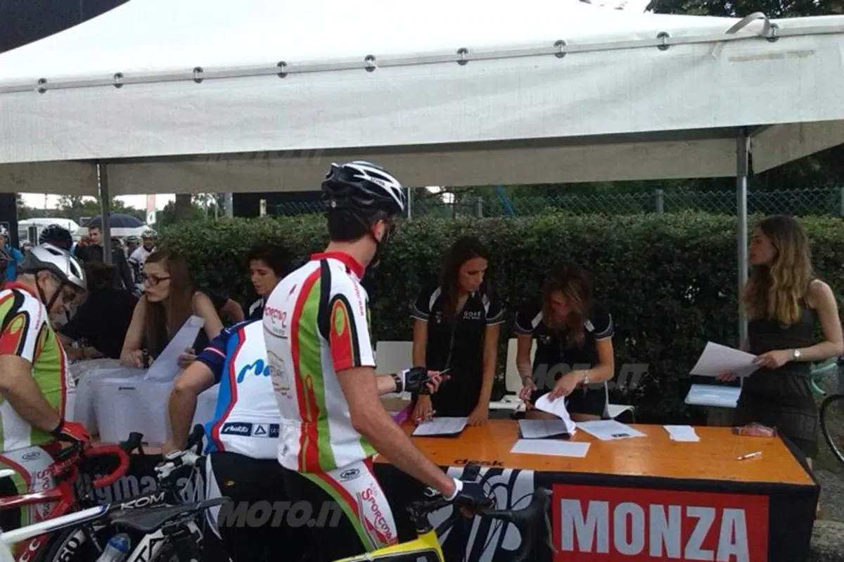 12 Ore Cycling Marathon: sulla pista di Monza dal tramonto all’alba (8)