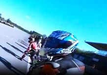 Ecco come si fa una partenza seria: corsa alla moto e poi full-gas fino alla prima curva! [VIDEO VIRALE]