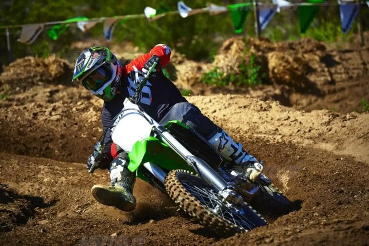 Nuove Kawasaki KX250F e KX450F My2015