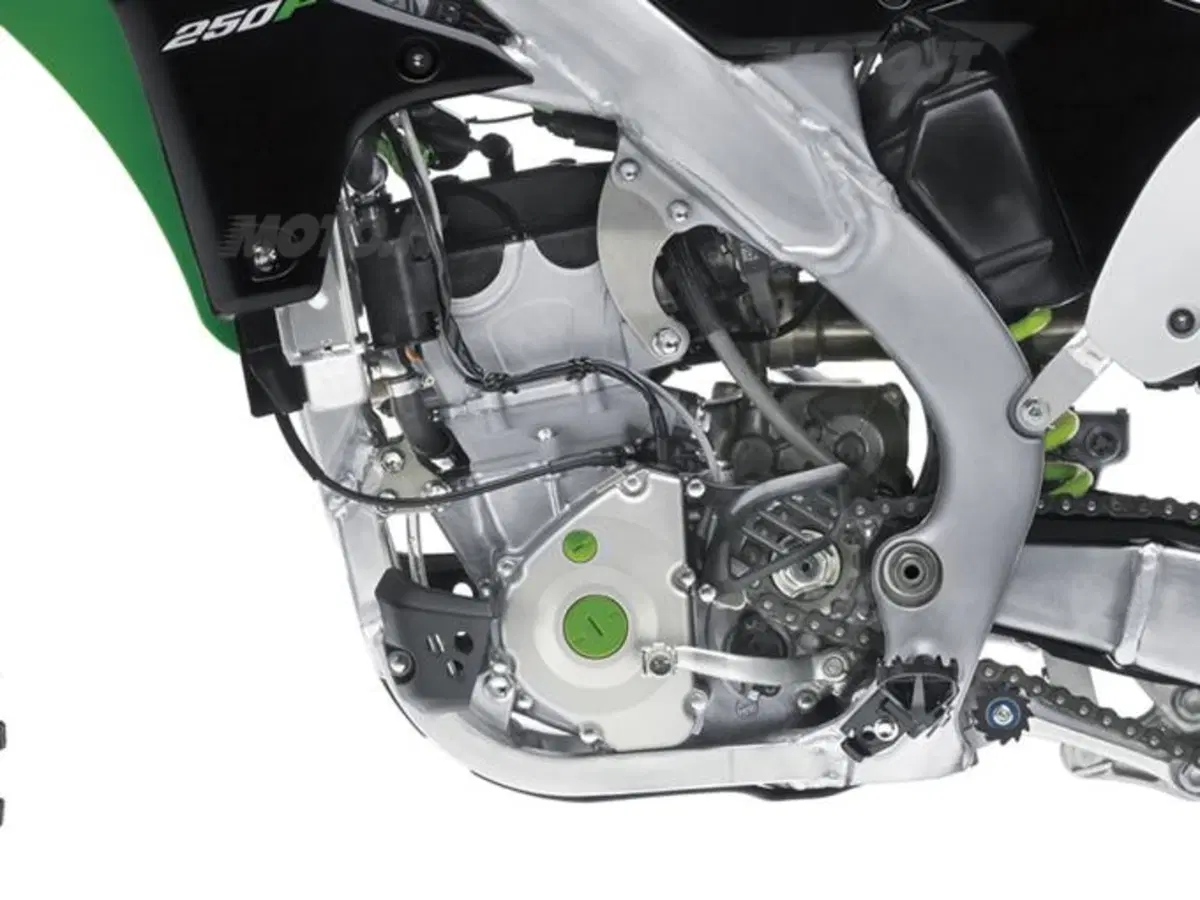Nuove Kawasaki KX250F e KX450F My2015 (49)